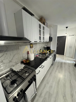Apartament 3 camere de v #226;nzare  | Etaj 3 5 | Mobilat - imagine 12