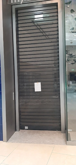 vând grilaj