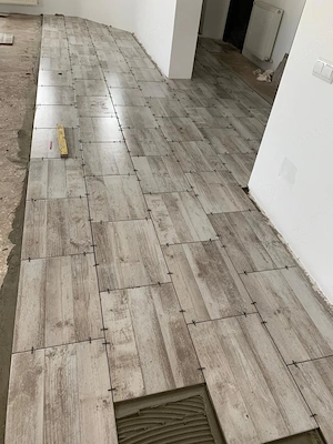 Angajez lucrator in constructii