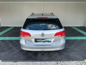 Volkswagen Passat SW 2.0 Diesel 140 CP An 2012 - imagine 4