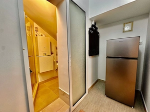 Inchiriez ap 2 camere tip studio in spate la Patria - imagine 5
