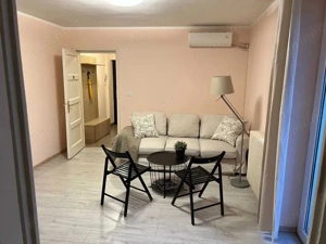Romana 2 camere, complet utilat, disponibil imediat
