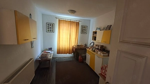 Vanzare un etaj de casă situat ultracentral - imagine 4