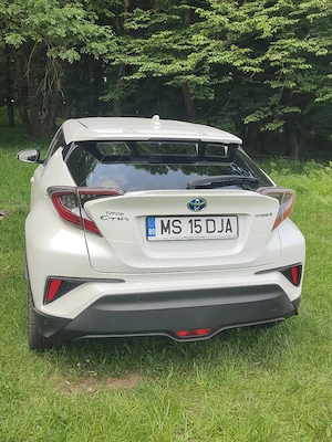 Toyota C-HR 1.8 hybrid, C-lassy, unic proprietar, 47400 km, full, service doar la toyota, garantie