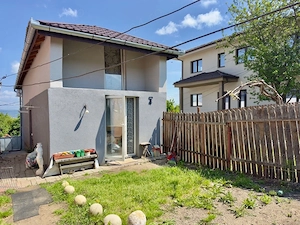 PF.vand casa  si teren in Faget.