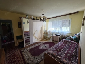 Apartament 4 camere în zona Dacia