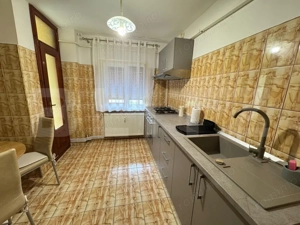 Apartament de inchiriat, 3 camere, 78 mp, decomandat, George Enescu - imagine 8