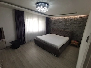 Apartament decomandat cu 2 camere 