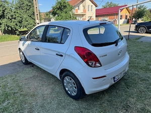 vand Hyundai i20 - imagine 4