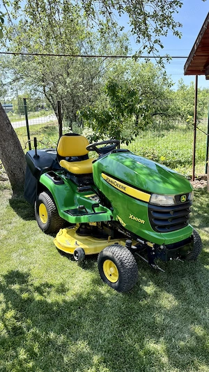 Tractor de gazon John Deere X300R