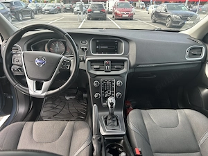 Volvo V40 Cross Country- Automata, echipata complet, 120.000 km   8.000 EUR - imagine 4