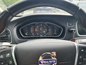 Volvo V40 Cross Country- Automata, echipata complet, 120.000 km   8.000 EUR - imagine 3