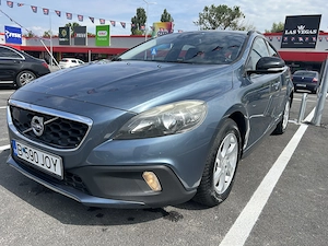 Volvo V40 Cross Country   Diesel, echipata complet, 120.000 km   8.000 EUR