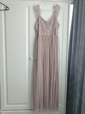 vand rochie