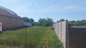 vand loc de casa in loc Vladimirescu