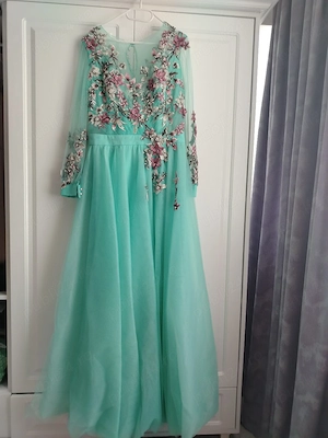 vand rochie
