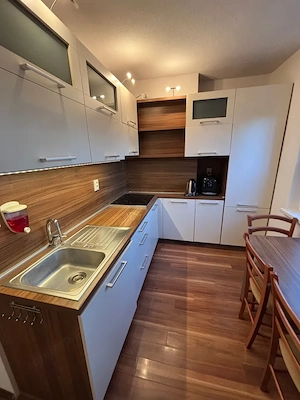 Apartamnet de inchiriat cu 2 camere Tractorul