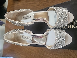 Pantofi NOI Badgley Mischka nr 38