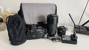     Nikon D5200 DSLR + 2 obiective VR | foarte puțin folosit