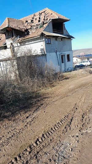 Teren cu constructie Panoramica curent electric,apa din fantana,gaz in apropierea conducta de gaz  - imagine 7
