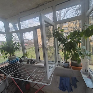 Vand apartament 2 camere in Roman , str Smirodava , et.1  - imagine 2