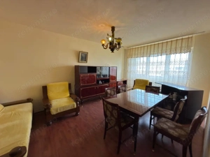 VANZARE APARTAMENT 3 CAMERE  ETAJ INTERMEDIAR  BD.BUCURESTI