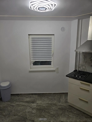 Apartament 3 camere Soarelui decomandat etaj 3 doua bai amenajat nou - imagine 2