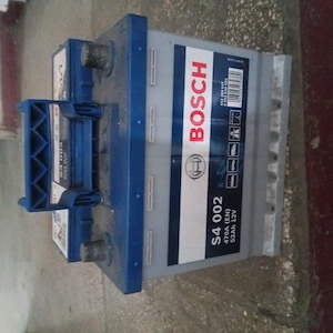 baterie bosch 12v 52ah
