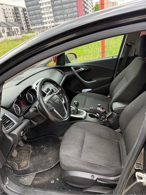 Vand Opel Astra J 2013 1.6 benzina gpl - imagine 2