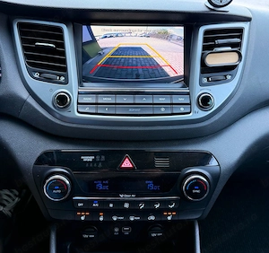 Hyundai Tucson 2.0 CRDI 4WD Automatik Advantage - imagine 9