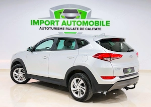 Hyundai Tucson 2.0 CRDI 4WD Automatik Advantage - imagine 8