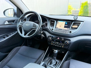 Hyundai Tucson 2.0 CRDI 4WD Automatik Advantage - imagine 13