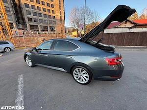 Skoda Superb 2.0 TSI DSG 4X4 Laurin & Klement - imagine 8