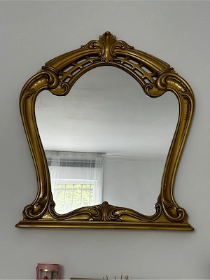 Vand oglinda ornamentala