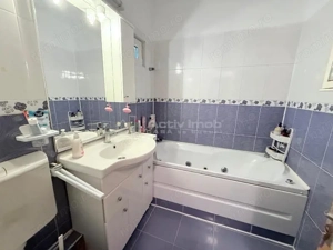 Vanzare apartament  - 3 camere- Drumul Taberei - metrou - 2 bai - 129000E ! - imagine 5
