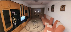 Închiriez apt.2cam confort1 ,etaj intermediar ocupabil imediat 