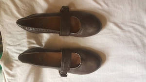 Pantofi noi Dama 38 de piele