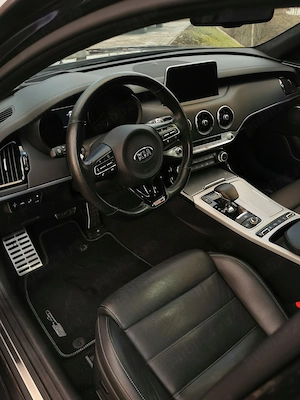 Kia Stinger GT 2.2 full option - imagine 3