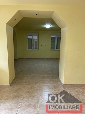 Casa 5 camere zona Sannicolau Mic - imagine 2