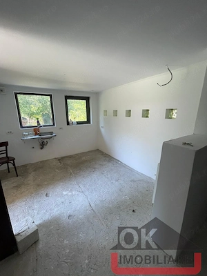 Casa 4 camere P+1E, zona 3 Insule - imagine 16