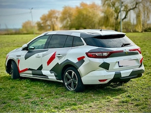 Renault Megane 4   2017   Automatic  - imagine 2