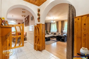 Proprietate premiata Casa Anului, cu placheta oficiala, Covasna: eleganta si autenticitate. - imagine 6