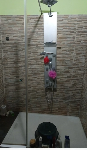 Ușa și geam cabina dus 1,65 cm lățime și 1,95 cm lungime 