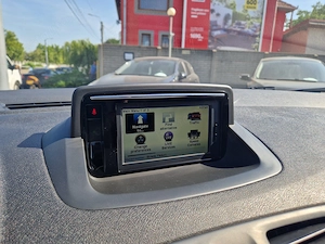 Renault Megane 1.5 dCi 110 CP 2015 Limited,RAR EFECTUAT,Facelift,Navi,Touch,Bluetooth,PDC,Jante 16". - imagine 8