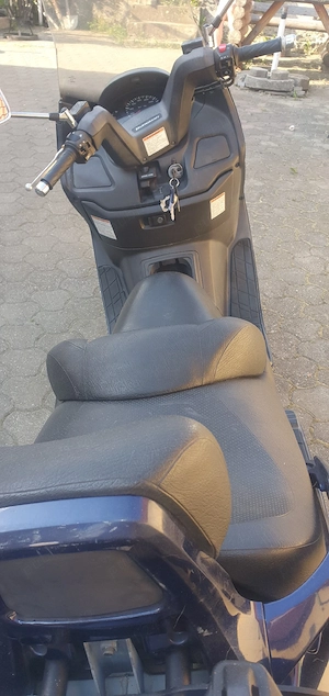 suzuki Burgman 400 - imagine 4