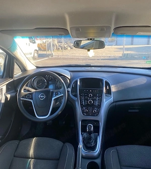 opel astra j - imagine 4