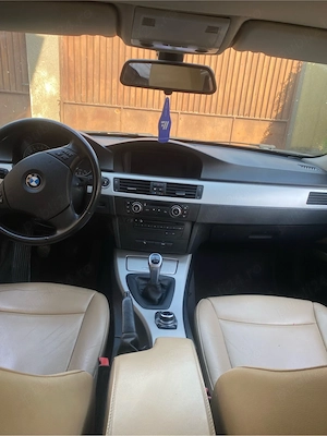 Bmw e90 320d 2010 - imagine 3