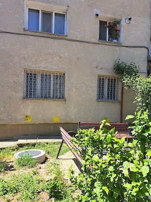 Vand apartament 2 camere + garaj, Buhusi - imagine 10