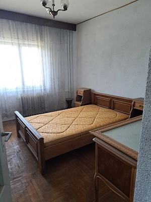 Vand apartament 2 camere + garaj, Buhusi - imagine 6