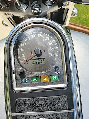 Suzuki VL 1500 - imagine 2